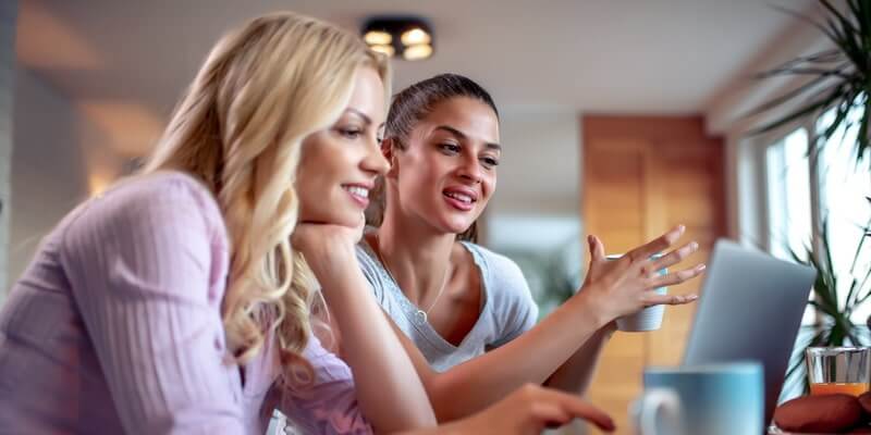 Conoce mujeres solteras en línea