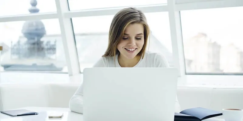 Conocer mujeres reales en línea de diferentes países